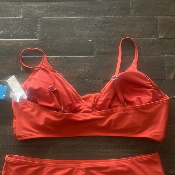 CUPSHE Bikini Two Piece Swimsuit High Waisted V Neck Twist Front - Picture 8 of 11